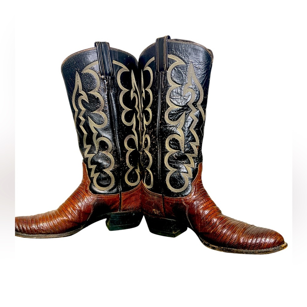Tony Lama Teju Lizard Round toe boots size 8.5RR